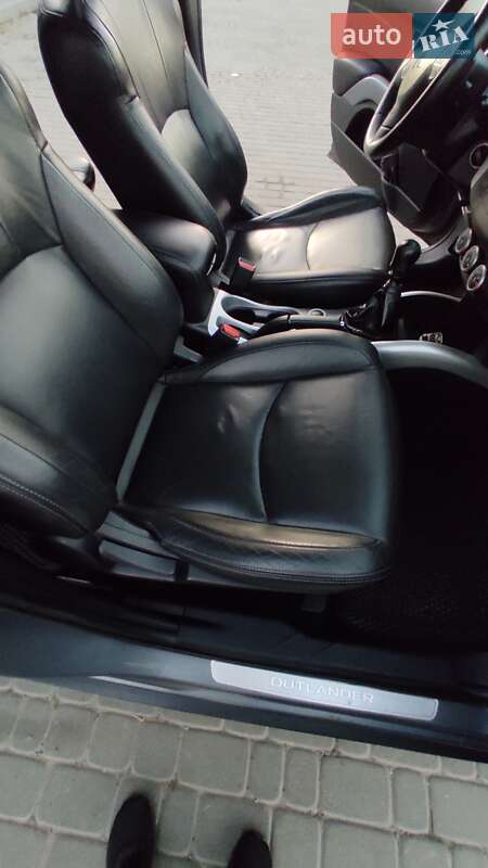 Внедорожник / Кроссовер Mitsubishi Outlander XL 2008 в Самборе