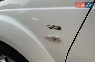 Позашляховик / Кросовер Mitsubishi Outlander XL 2010 в 