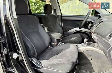 Внедорожник / Кроссовер Mitsubishi Outlander XL 2008 в 