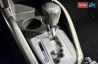 Внедорожник / Кроссовер Mitsubishi Outlander XL 2008 в 