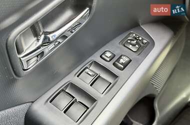 Внедорожник / Кроссовер Mitsubishi Outlander XL 2008 в 