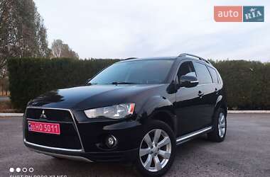 Внедорожник / Кроссовер Mitsubishi Outlander XL 2011 в 