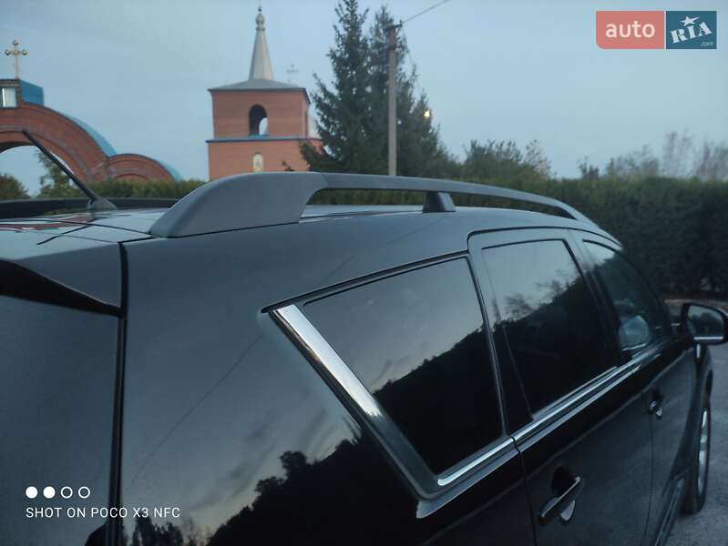 Внедорожник / Кроссовер Mitsubishi Outlander XL 2011 в Змиеве