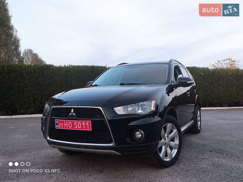 Внедорожник / Кроссовер Mitsubishi Outlander XL 2011 в Змиеве