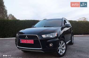 Внедорожник / Кроссовер Mitsubishi Outlander XL 2011 в 