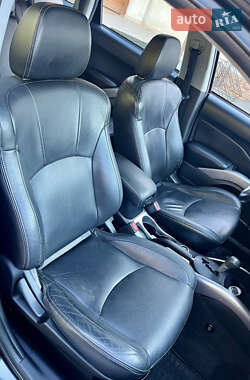 Внедорожник / Кроссовер Mitsubishi Outlander XL 2006 в 