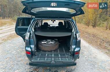 Внедорожник / Кроссовер Mitsubishi Outlander XL 2008 в 