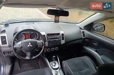 Внедорожник / Кроссовер Mitsubishi Outlander XL 2008 в 
