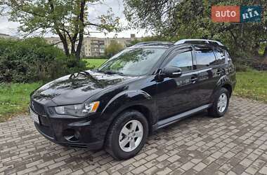 Mitsubishi Outlander XL 2010