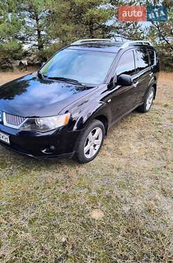 Позашляховик / Кросовер Mitsubishi Outlander XL 2008 в Дніпрі