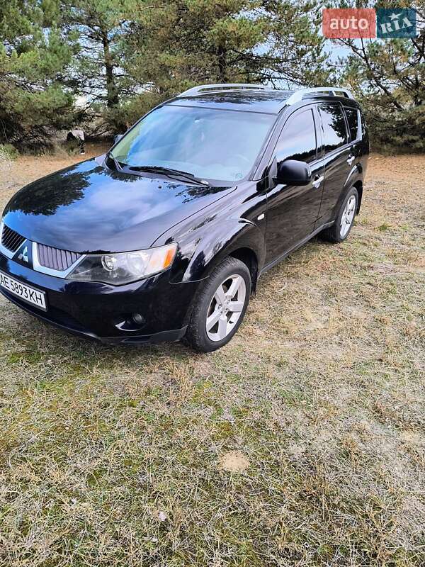 Mitsubishi Outlander XL 2008
