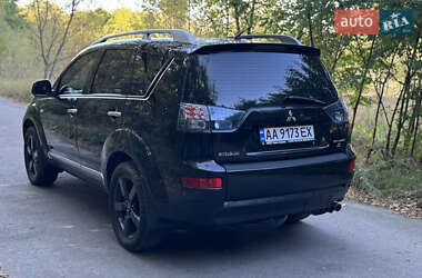 Позашляховик / Кросовер Mitsubishi Outlander XL 2008 в 