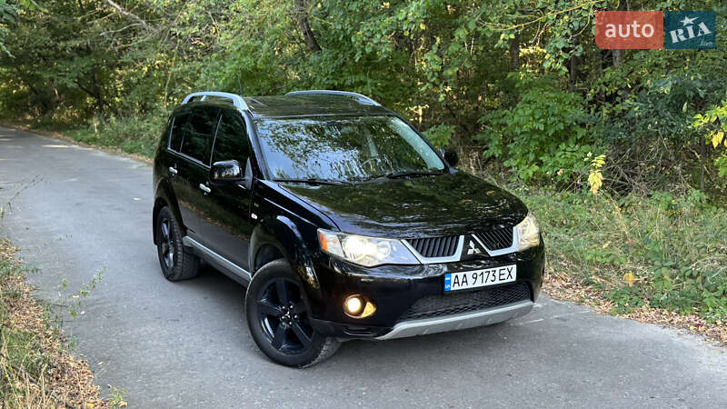 Внедорожник / Кроссовер Mitsubishi Outlander XL 2008 в Белой Церкви фото 5 Внедорожник / Кроссовер Mitsubishi Outlander XL 2008 в Белой Церкви