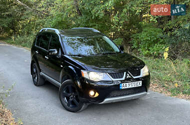 Позашляховик / Кросовер Mitsubishi Outlander XL 2008 в 