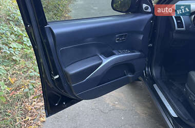 Позашляховик / Кросовер Mitsubishi Outlander XL 2008 в 