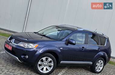 Внедорожник / Кроссовер Mitsubishi Outlander XL 2009 в 
