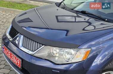 Внедорожник / Кроссовер Mitsubishi Outlander XL 2009 в 