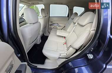 Внедорожник / Кроссовер Mitsubishi Outlander XL 2009 в 