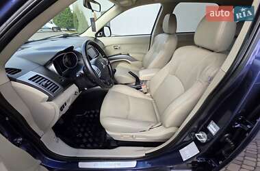 Внедорожник / Кроссовер Mitsubishi Outlander XL 2009 в 