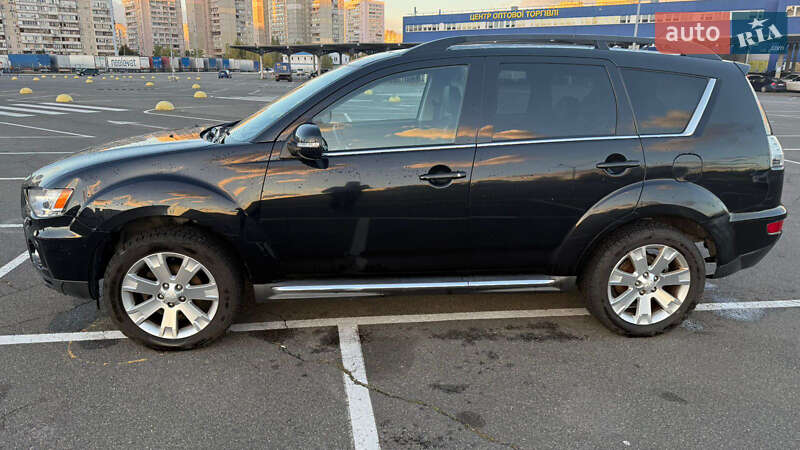 Позашляховик / Кросовер Mitsubishi Outlander XL 2011 в Києві фото 3 Позашляховик / Кросовер Mitsubishi Outlander XL 2011 в Києві