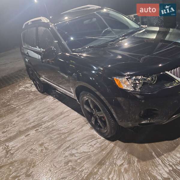 Внедорожник / Кроссовер Mitsubishi Outlander XL 2008 в Львове
