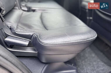 Внедорожник / Кроссовер Mitsubishi Outlander XL 2010 в 