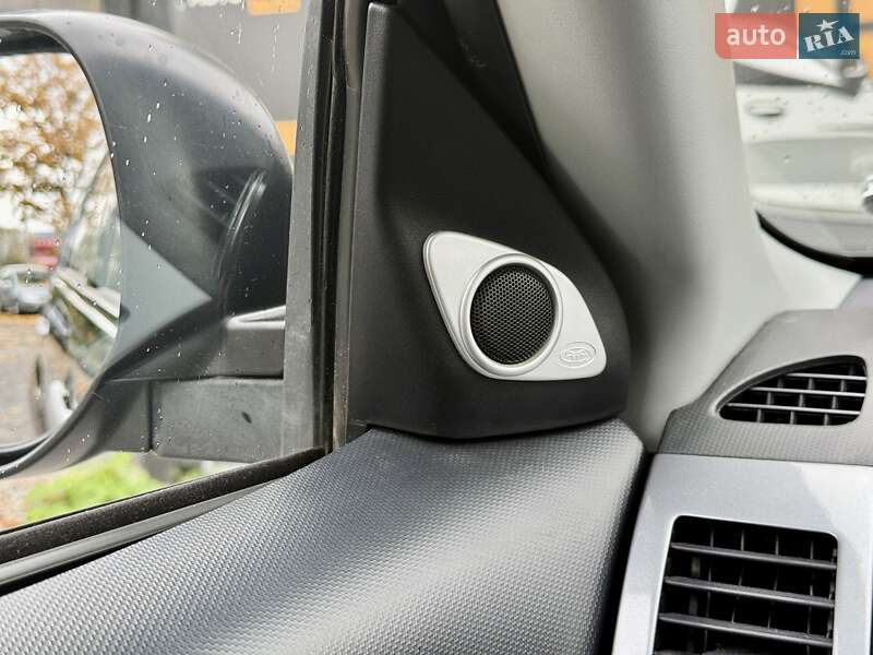 Внедорожник / Кроссовер Mitsubishi Outlander XL 2008 в Харькове фото 24 Внедорожник / Кроссовер Mitsubishi Outlander XL 2008 в Харькове
