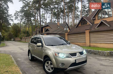 Позашляховик / Кросовер Mitsubishi Outlander XL 2008 в Чернігові