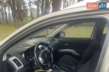 Позашляховик / Кросовер Mitsubishi Outlander XL 2008 в  фото 20 Позашляховик / Кросовер Mitsubishi Outlander XL 2008 в
