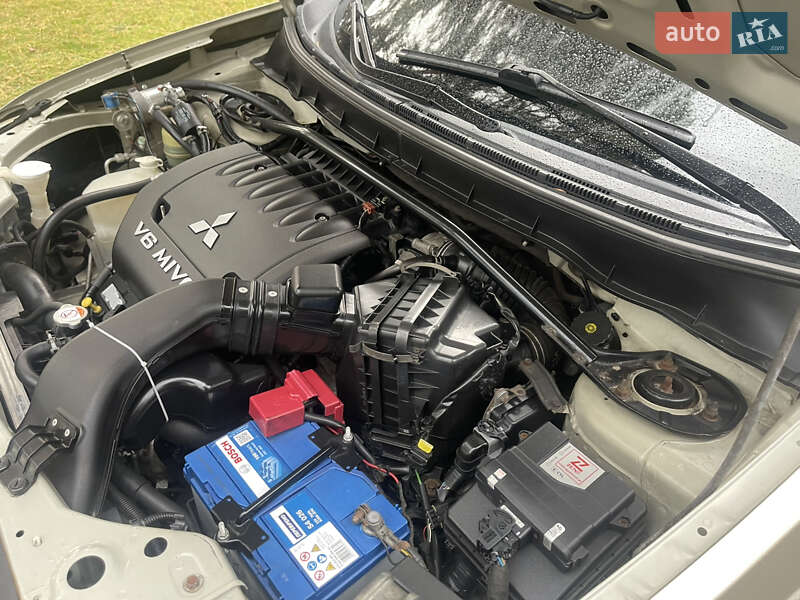 Внедорожник / Кроссовер Mitsubishi Outlander XL 2008 в Чернигове фото 35 Внедорожник / Кроссовер Mitsubishi Outlander XL 2008 в Чернигове