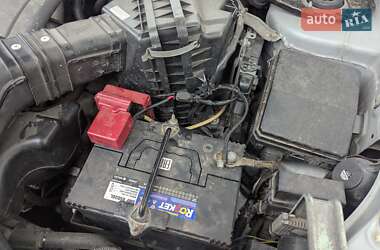 Внедорожник / Кроссовер Mitsubishi Outlander XL 2007 в 