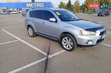 Mitsubishi Outlander XL 2010