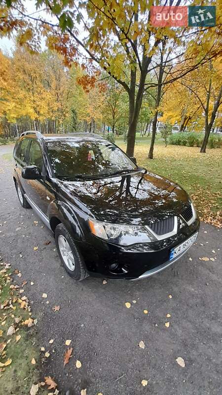 Внедорожник / Кроссовер Mitsubishi Outlander XL 2009 в Хмельницком