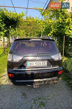 Позашляховик / Кросовер Mitsubishi Outlander XL 2007 в 