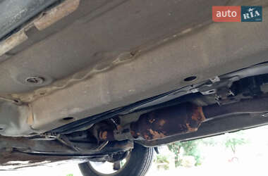 Позашляховик / Кросовер Mitsubishi Outlander XL 2012 в 