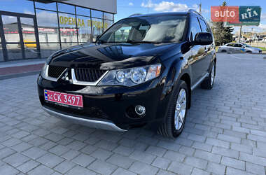 Позашляховик / Кросовер Mitsubishi Outlander XL 2008 в 