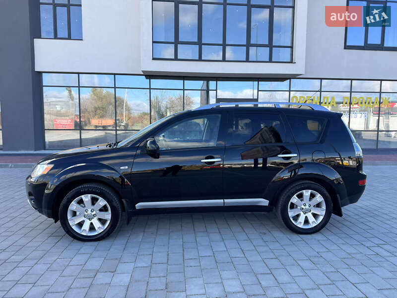 Позашляховик / Кросовер Mitsubishi Outlander XL 2008 в Івано-Франківську