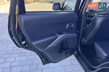 Позашляховик / Кросовер Mitsubishi Outlander XL 2008 в 