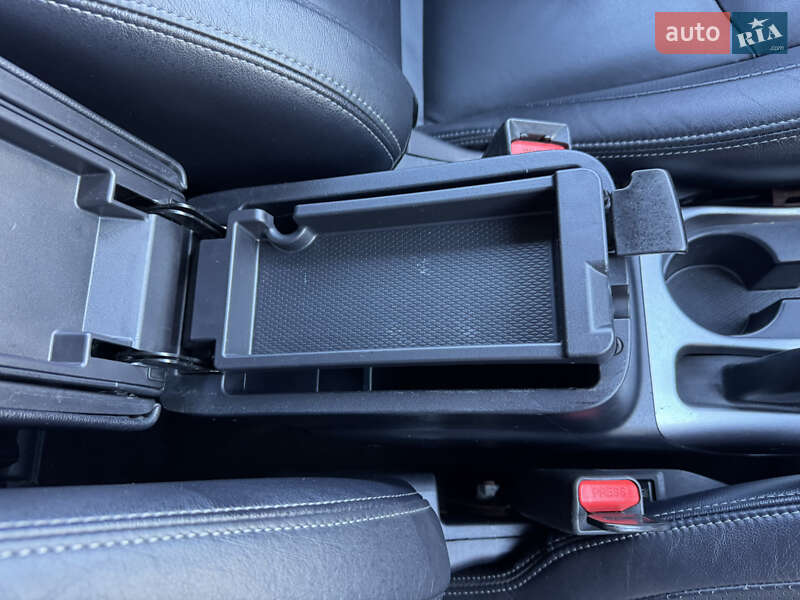 Позашляховик / Кросовер Mitsubishi Outlander XL 2008 в Івано-Франківську