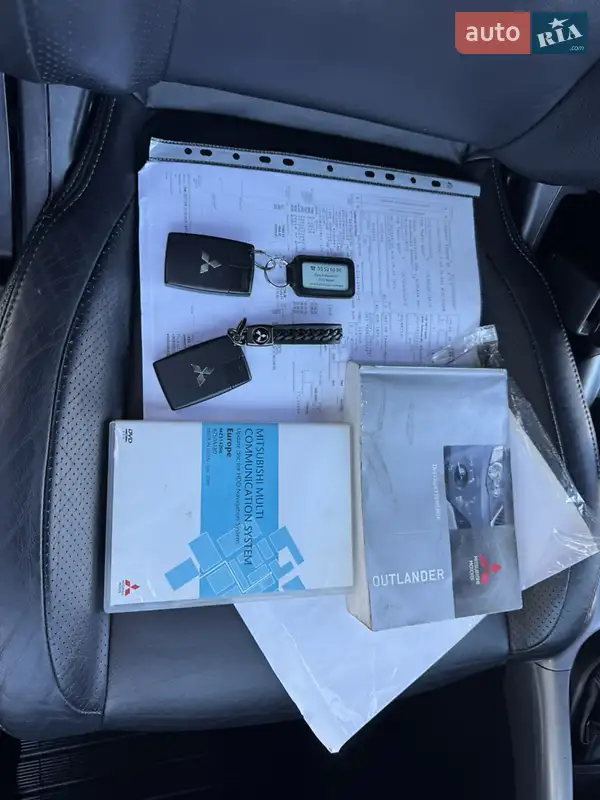 Позашляховик / Кросовер Mitsubishi Outlander XL 2008 в Івано-Франківську документ