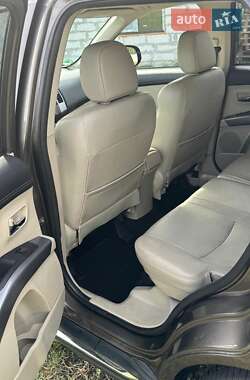 Позашляховик / Кросовер Mitsubishi Outlander XL 2011 в  фото 7 Позашляховик / Кросовер Mitsubishi Outlander XL 2011 в