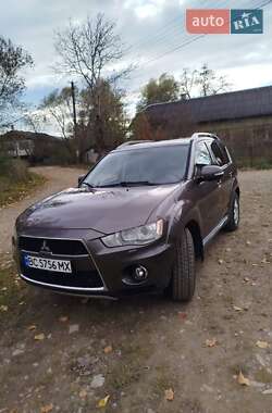 Mitsubishi Outlander XL 2010 Mitsubishi Outlander XL 2010