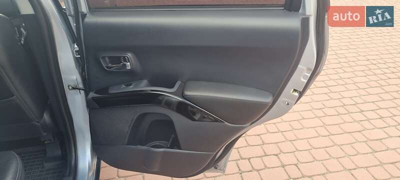 Позашляховик / Кросовер Mitsubishi Outlander XL 2007 в Кам'янському фото 16 Позашляховик / Кросовер Mitsubishi Outlander XL 2007 в Кам'янському