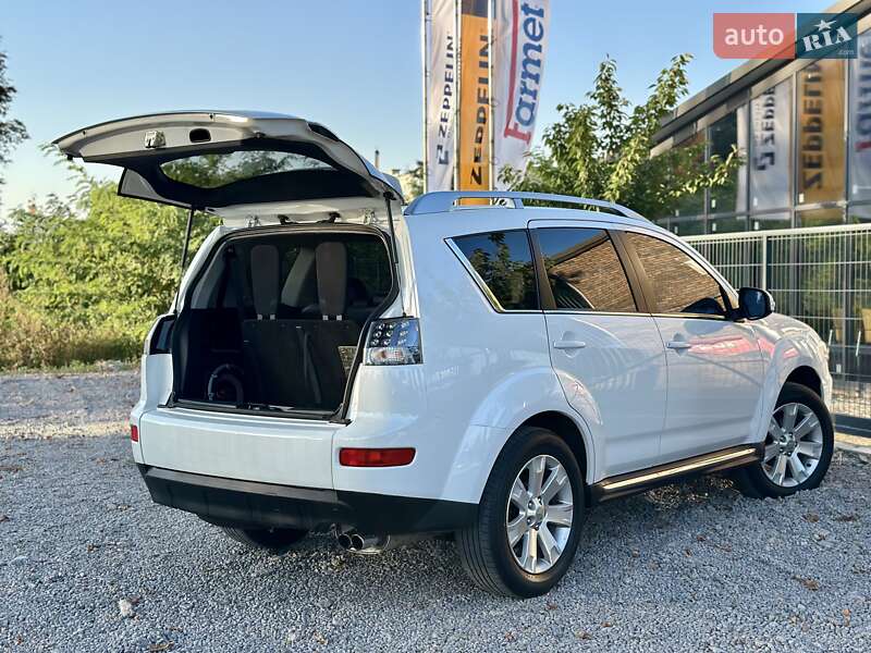 Позашляховик / Кросовер Mitsubishi Outlander XL 2011 в Вінниці фото 23 Позашляховик / Кросовер Mitsubishi Outlander XL 2011 в Вінниці