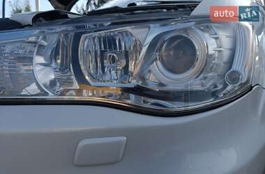 Позашляховик / Кросовер Mitsubishi Outlander XL 2011 в 