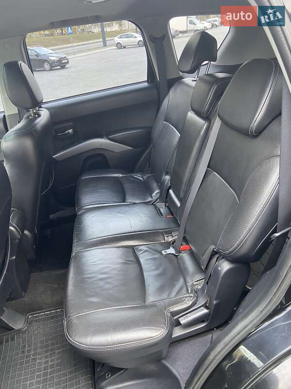 Позашляховик / Кросовер Mitsubishi Outlander XL 2008 в Дніпрі фото 9 Позашляховик / Кросовер Mitsubishi Outlander XL 2008 в Дніпрі