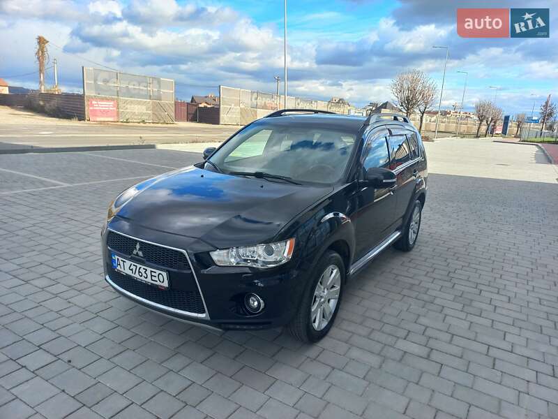 Mitsubishi Outlander XL 2011 Mitsubishi Outlander XL 2011