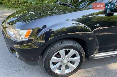 Внедорожник / Кроссовер Mitsubishi Outlander XL 2012 в 