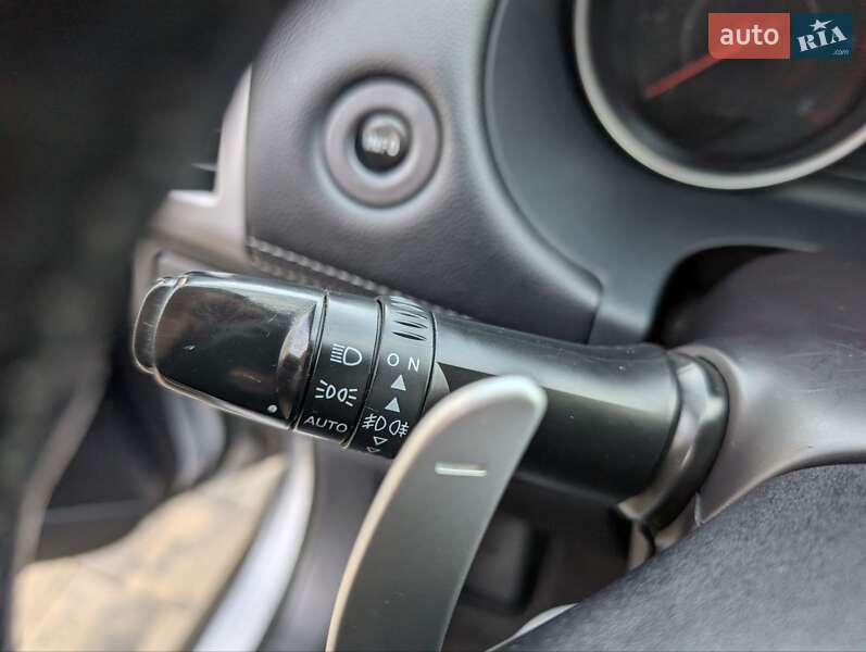 Внедорожник / Кроссовер Mitsubishi Outlander XL 2012 в Луцке