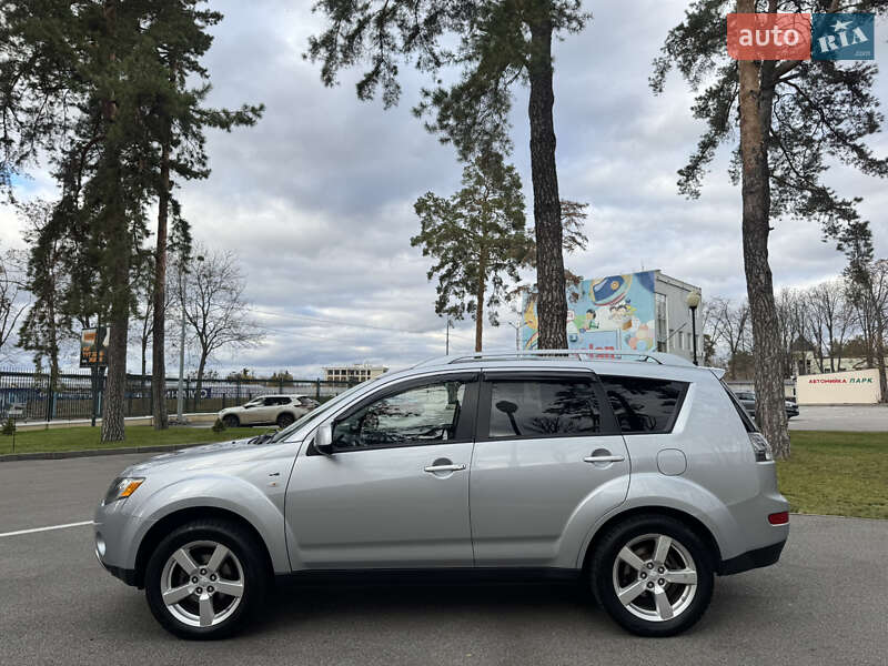 Позашляховик / Кросовер Mitsubishi Outlander XL 2008 в Харкові фото 4 Позашляховик / Кросовер Mitsubishi Outlander XL 2008 в Харкові